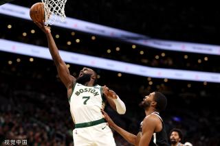 四场中展现 四场中展现