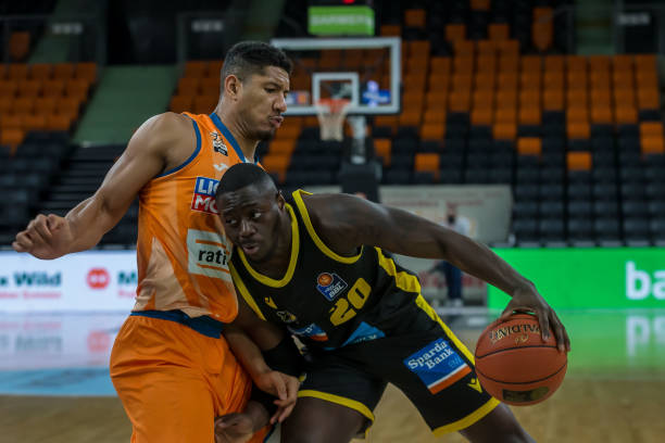 虽然中国女 虽然中国女